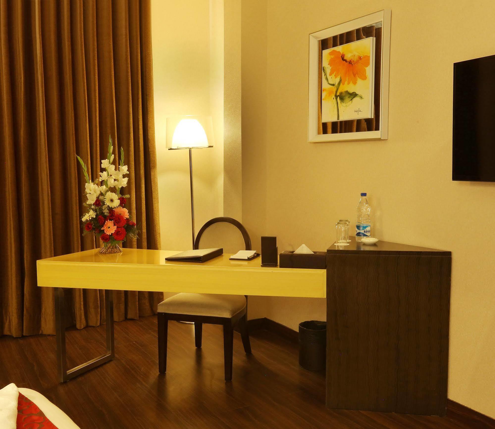 Five Elements Hotels Delhi- North Avenue Nueva Delhi Exterior foto